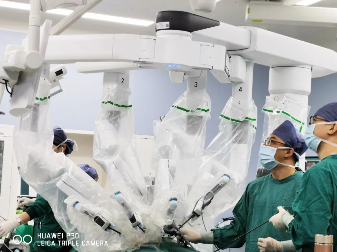 国内首例二次开胸手术植入“人工心脏”，扬州医生做到了_新华报业网