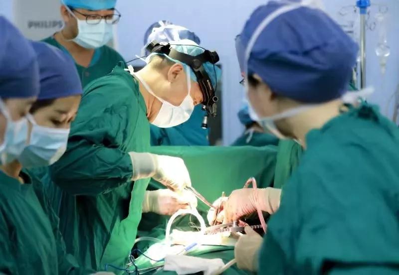 新华社报道—西安国际医学中心医院成功完成高难度法洛四联症根治手术