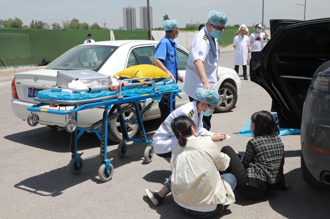 西安国际医学中心医院举行批量伤病员抢救应急演练