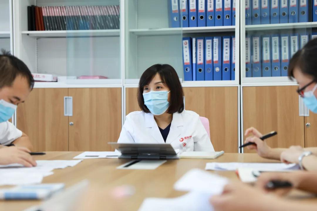 阳光网—薛妍：医生要有温度、有尺度、有深度
