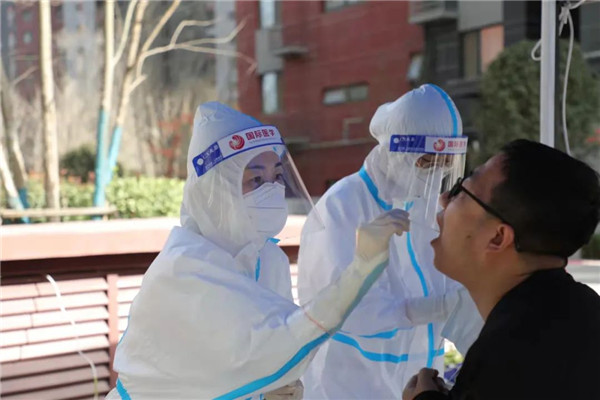 西安国际医学中心医院选派430名核酸采样队员奔赴防疫一线
