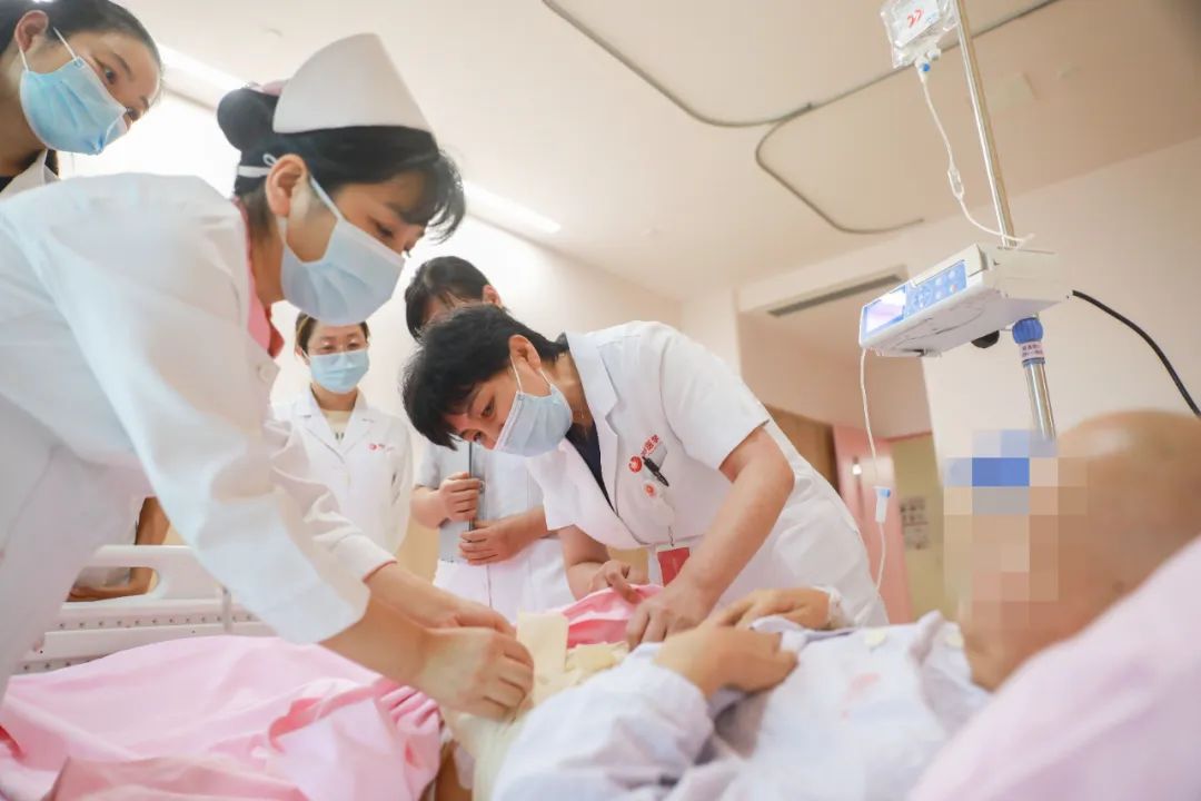 高难度盆腔廓清术 一次性解患者难题