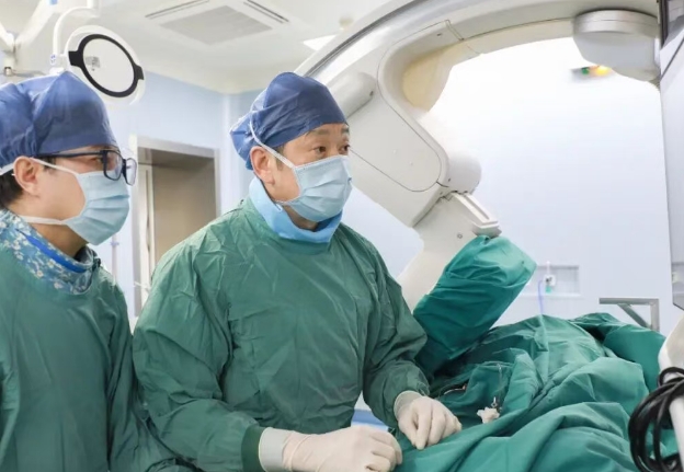 消化病医院韩国宏院长入选2025年“全球前2%顶尖科学家榜单”