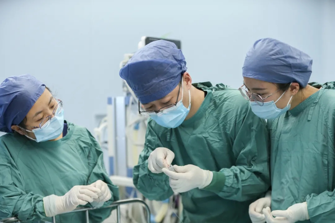 医务人员医德医风考评表怎样填_年终医德医风考核评语_医德医风考评表